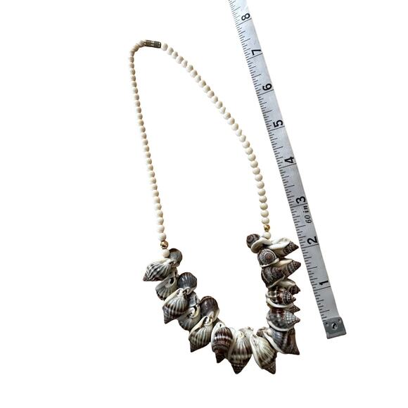 90s Y2K Conch Shell Choker Necklace - Picture 5 of 5